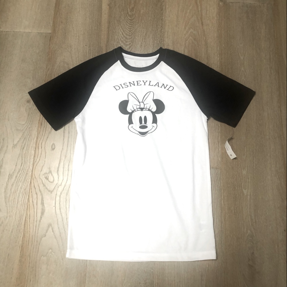 Disneyland Mini Mouse black and white teeshirt